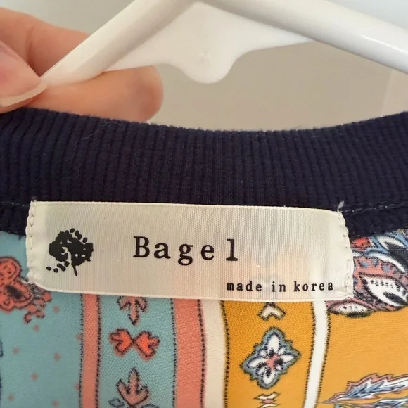 Korean Flower Patterned Blouse - Picture 4 of 4